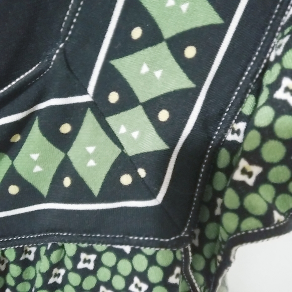 Max Studio M Green Black Boho Peasant Top - Picture 2 of 8